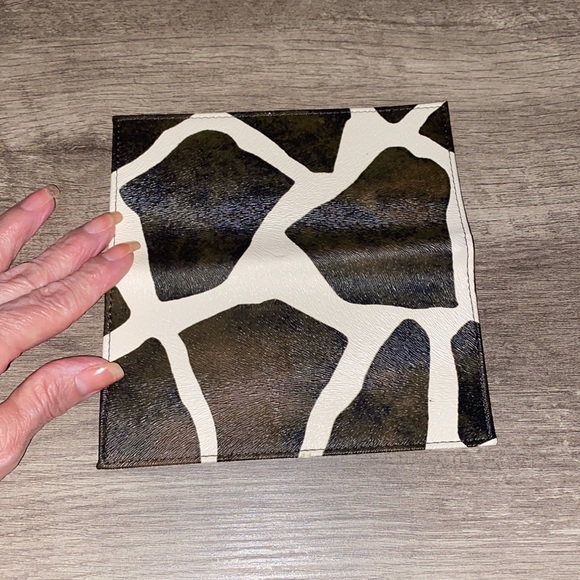 VTG Jone Jones collection Giraffe flat wallet NWT Brown & cream - Picture 5 of 11